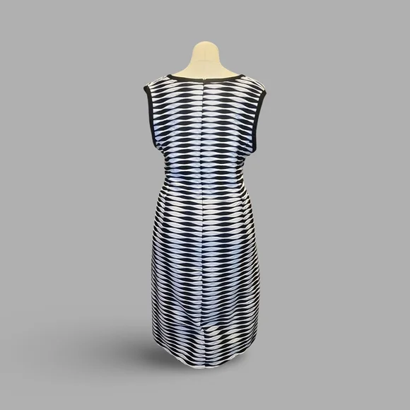 Shelby & Palmer sleeveless fit-and-flare dress Whimsygoth Rockabilly Punk B&W ❥❥ - Picture 6 of 11